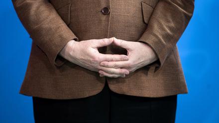 Bekannte Geste: Bundeskanzlerin Merkel vor ihrer vierten Amtszeit.