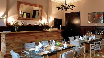 Restaurant Schloss Reichenau. Das 1900 nordöstlich von Strausberg erbaute Herrenhaus wurde nach der Wende als Hochzeitsort beliebt.
