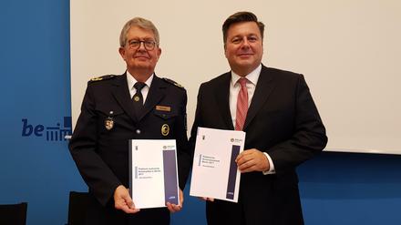 Erstmals waren der amtierende Polizeipräsident und Innensenator Andreas Geisel am Freitag aufgetreten.