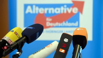 Wie geht die AfD mit Transsexuellen um?