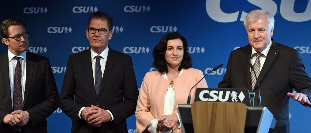 Von rechts: Horst Seehofer, Dorothee Bär, Gerd Müller und Andreas Scheuer.