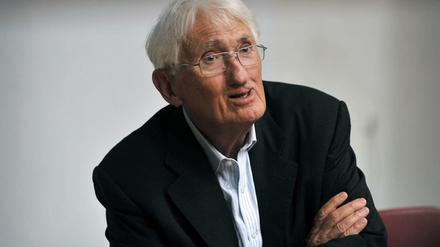 Sorgt sich um Europa und erteilt der SPD Ratschläge: Sozialphilosoph Jürgen Habermas will Sigmar Gabriel im Kabinett sehen.