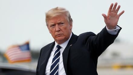 Strafzölle als neues Wunderwort, das Aufmerksamkeit verschafft? Donald Trumps Ankündigung hat die Welt in Aufregung versetzt. 