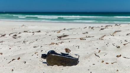 Die Älteste Flaschenpost der Welt | Deutsche Flaschenpost nach 132 Jahren an australischem Strand gefunden