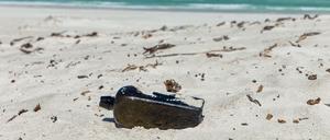 Die Älteste Flaschenpost der Welt | Deutsche Flaschenpost nach 132 Jahren an australischem Strand gefunden