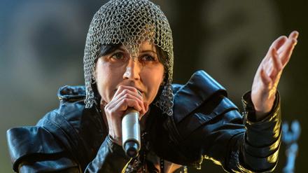 Dolores O'Riordan 2016 bei einem Konzert im polnischen Lublin. 