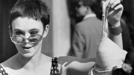 Feministin mit Protest-BH im September 1968. 