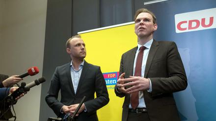 Florian Graf, CDU, und Sebastian Czaja, FDP, fordern einen neuen Untersuchungsausschuss für den Berliner Großflughafen BER.