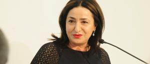Übergeben wurde der Berliner Frauenpreis von Senatorin Dilek Kolat (SPD).