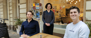 Laden „Muoto“ in Kreuzberg. V.l.n.r.: Orderchamp-Geschäftsführer Joost Brugmans, Ladenbesitzerin Iris Henderkes und Maximilian Gassner, Deutschlandchef von Orderchamp.