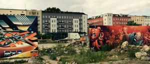 In der Lücke zwischen Oberbaumbrücke und Elsenbrücke ist heute kein Platz mehr für Graffiti – das Projekt „Wave“ ist im Bau.