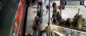 Immer mehr Menschen pendeln zwischen Berlin und Brandenburg.