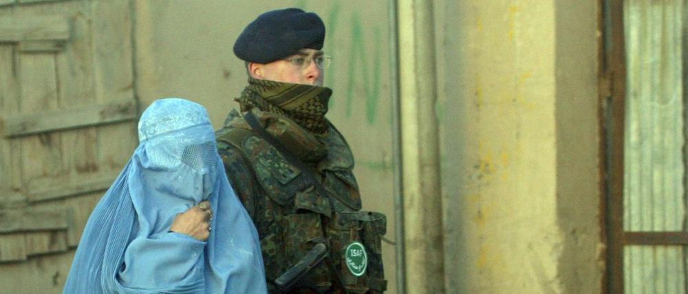 Die Soldaten der Bundeswehr sollen für Sicherheit und Frieden sorgen.