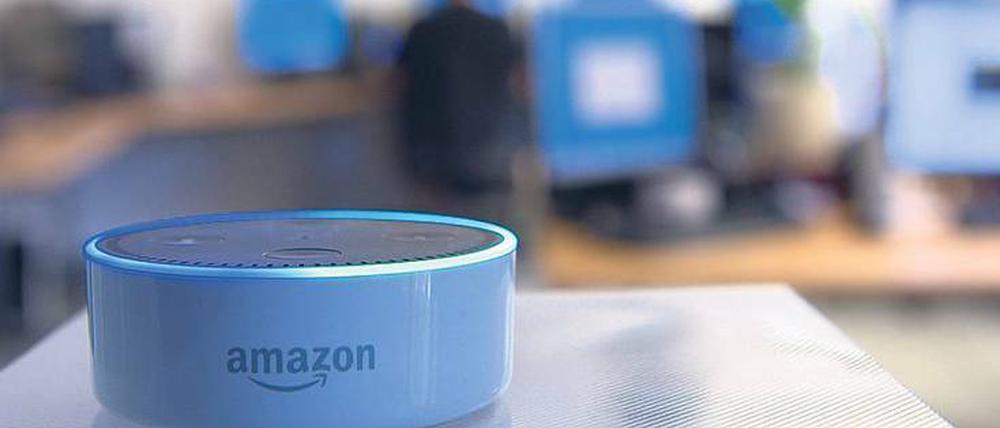 Verstehen Sie Spaß? Amazons virtuelle Sprachassistentin Alexa verschreckte seine Nutzer mit lautem Lachen - jetzt darf nur noch auf Kommando gekichert werden.