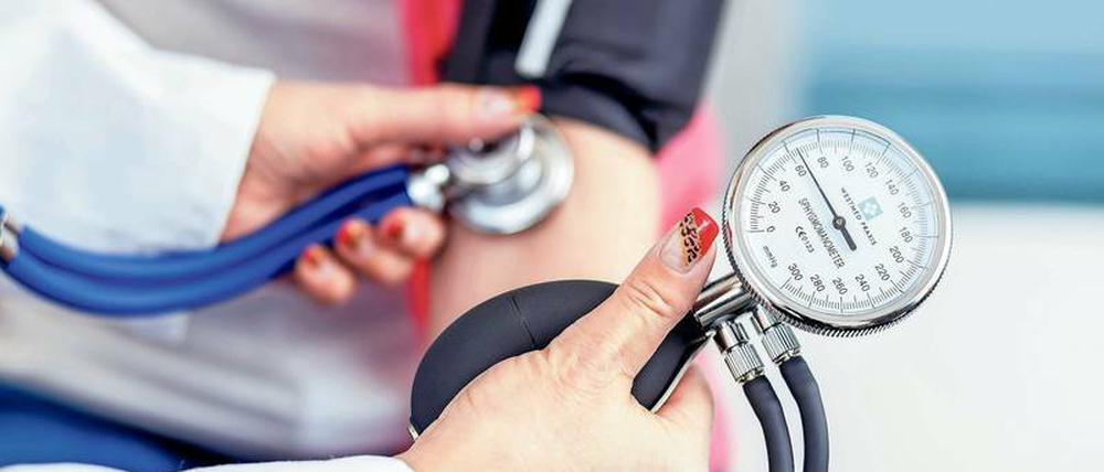 Relativ. Neue Grenzwerte würden automatisch viel mehr Menschen zu Bluthochdruck-Patienten machen. 