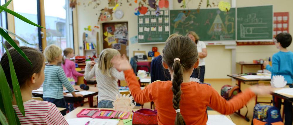 Unterricht, der von Erziehern statt von Lehrkräften gehalten wird, wird als Ausfall gewertet.