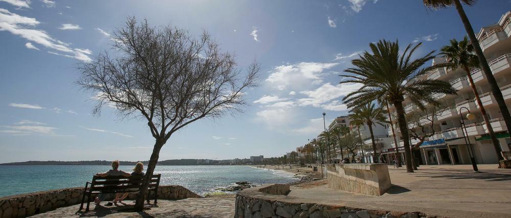 Viel Sonne, kaum Autos - und wenn, dann Elektromobile. So ist der Plan für Mallorca 2035.