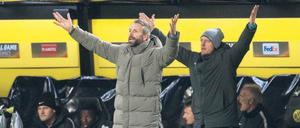 Kein Grund zur Aufregung. Das Achtelfinal-Hinspiel bei Borussia Dortmund gewannen Marco Rose und sein RB Salzburg 2:1. Foto: Bernd Thissen/dpa