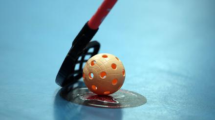 Viele Löcher. Floorball ist eben etwas anders.