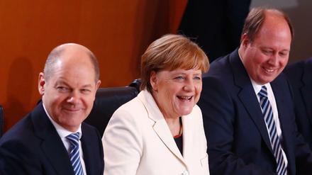Angela Merkel leitet die erste Kabinettssitzung ihrer vierten Amtszeit.