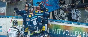 Grund zur Freude. Die Eisbären sind gut in die Play-offs gestartet.