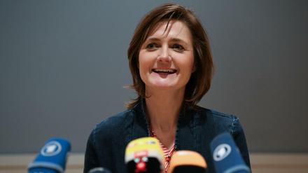 Simone Lange, Oberbürgermeisterin in Flensburg, bei ihrer Pressekonferenz über ihrer Kandidatur für den SPD-Vorsitz am Freitag in Berlin. 