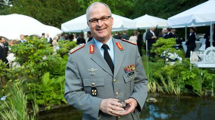 Der bisherige Personalchef Eberhard Zorn wird Nachfolger von Generalinspekteur Volker Wieker.