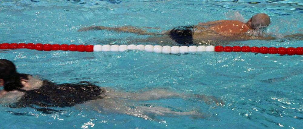 Welche Schwimmbäder am Donnerstag früh geschlossen haben, steht noch nicht fest.