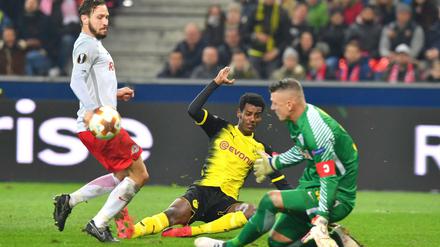 Alexander Isak hatte die beste Chance für den BVB. 