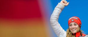 Anna Schaffelhuber bei der Siegerehrung in Pyeongchang.