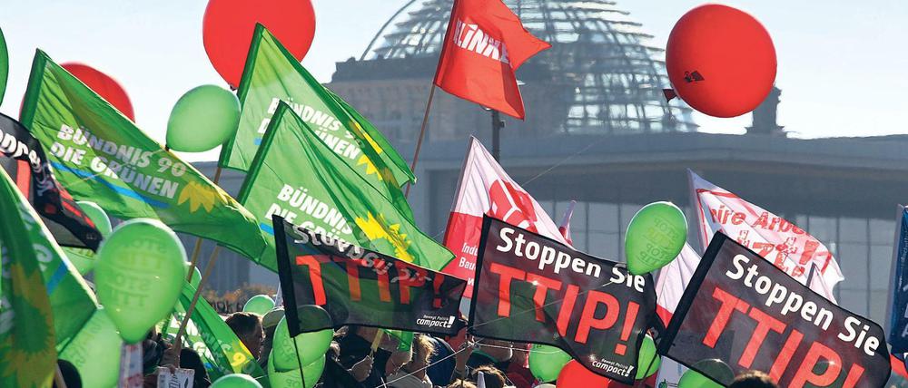 In Deutschland gab es einst viele Freihandelsgegner. Seit Trump auch einer ist, werden es weniger, zurecht fragt sich unser Kolumnist.