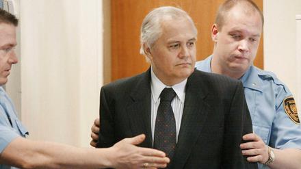 Slobodan Milosevic (hier 2003) verstarb 2006 im UN-Kriegsverbrechergefängnis in Den Haag. 