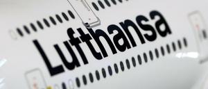 Wer nicht im Flugzeug Platz nimmt - zum Beispiel weil er krank geworden ist - muss trotzdem seinen Flug zahlen. Ist das rechtens?