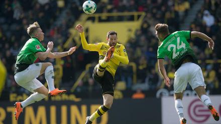 Augen zu und durch. Aber ganz so schlecht, war das nicht, was Gonzalo Castro und seine Dortmunder gegen Hannover zeigten.