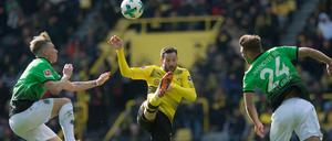 Augen zu und durch. Aber ganz so schlecht, war das nicht, was Gonzalo Castro und seine Dortmunder gegen Hannover zeigten.