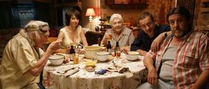 Valentin D. (Dany Boon, zweiter von rechts) wiedervereint mit seiner Familie.