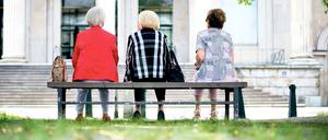 Die Renten sollen in West und Ost um über 3 Prozent steigen. 