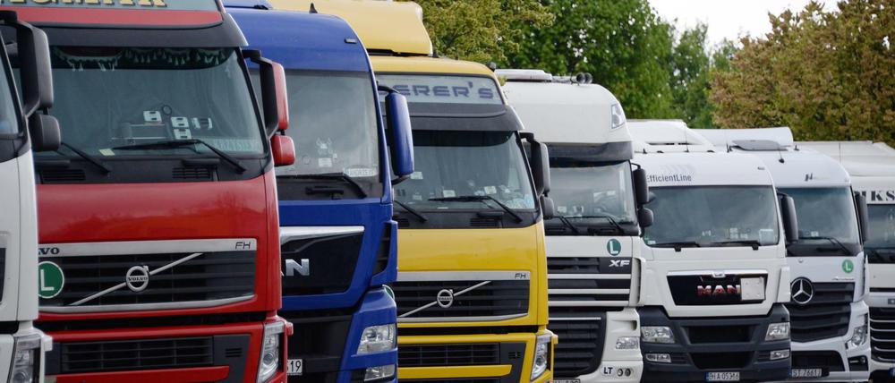 Ruhezeiten sollen die Fahrer nicht in der Kabine verbringen. Eine Illusion.