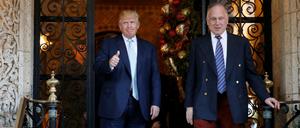 Ronald S. Lauder (rechts) fühlt sich der Politik Donald Trumps verbunden.