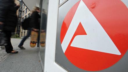 Die Jobcenter sind 13 Jahre nach ihrer Einführung noch immer umstritten.