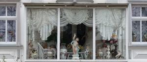 Malchow besteht hauptsächlich aus einer Verkehrsader, der Dorfstraße mit alten, niedrigen Bauernhäusern.