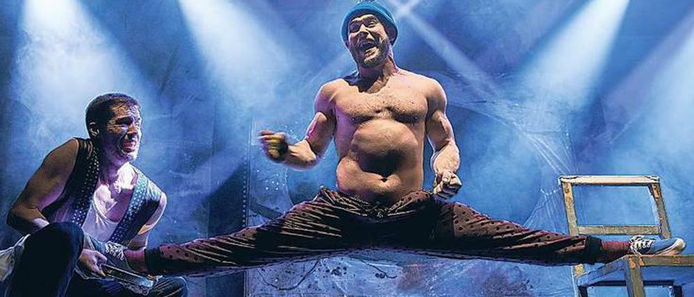 Mr. Elastisch. Richie Maguire spielt den flexiblen Muskelclown.