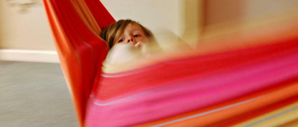 Einmal richtig erziehen, bitte! Ein Kind im Kindergarten.