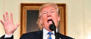 US-Präsident Donald Trump bei seiner Pressekonferenz zum Haushaltsgesetz.
