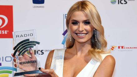 Moderatorin und Model Lena Gercke erhielt bei der Verleihung der Radio Regenbogen Awards die Auszeichnung als Medienfrau 2017.