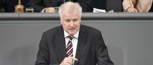 Horst Seehofer (CSU), Bundesinnenminister. 