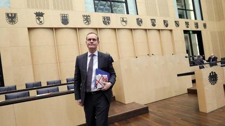 Michael Müller, Berlins Regierender Bürgermeister, nutzt sein Amt als derzeitiger Bundesratspräsident, um eine Debatte über die Reform von Hartz IV zu starten. 