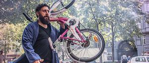 Beim Barte. Kida Khodr Ramadan überlässt das Haareschneiden allerdings anderen Leuten.