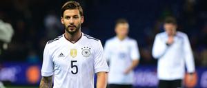 Erst fünf Länderspiele, aber das Vertrauen des Bundestrainers. Marvin Plattenhardt darf mit zur WM.