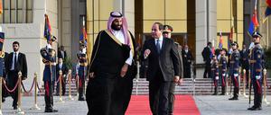 Abdel Fattah al-Sisi (r), Präsident von Ägypten, und Mohammad Salman bin Abdulaziz bin Salman Al Saud, Kronprinz von Saudi-Arabien. 